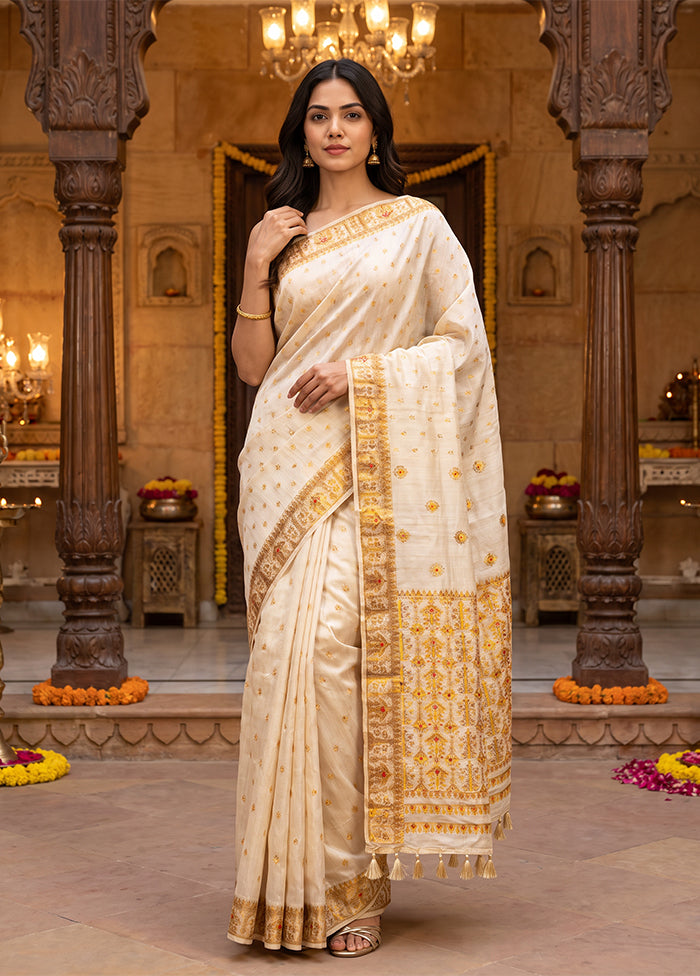 Cream Assam Silk Saree With Blouse Piece