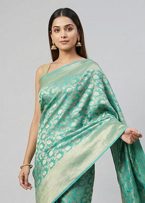 Blue Uppada Silk Saree With Blouse Piece