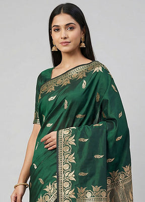 Green Banarasi Silk Saree With Blouse Piece
