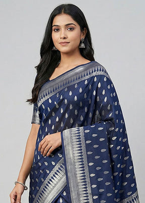 Blue Uppada Silk Saree With Blouse Piece