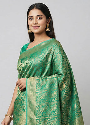 Green Dupion Silk Saree With Blouse Piece