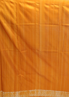 Yellow Printed Silk Saree Without Blouse Piece