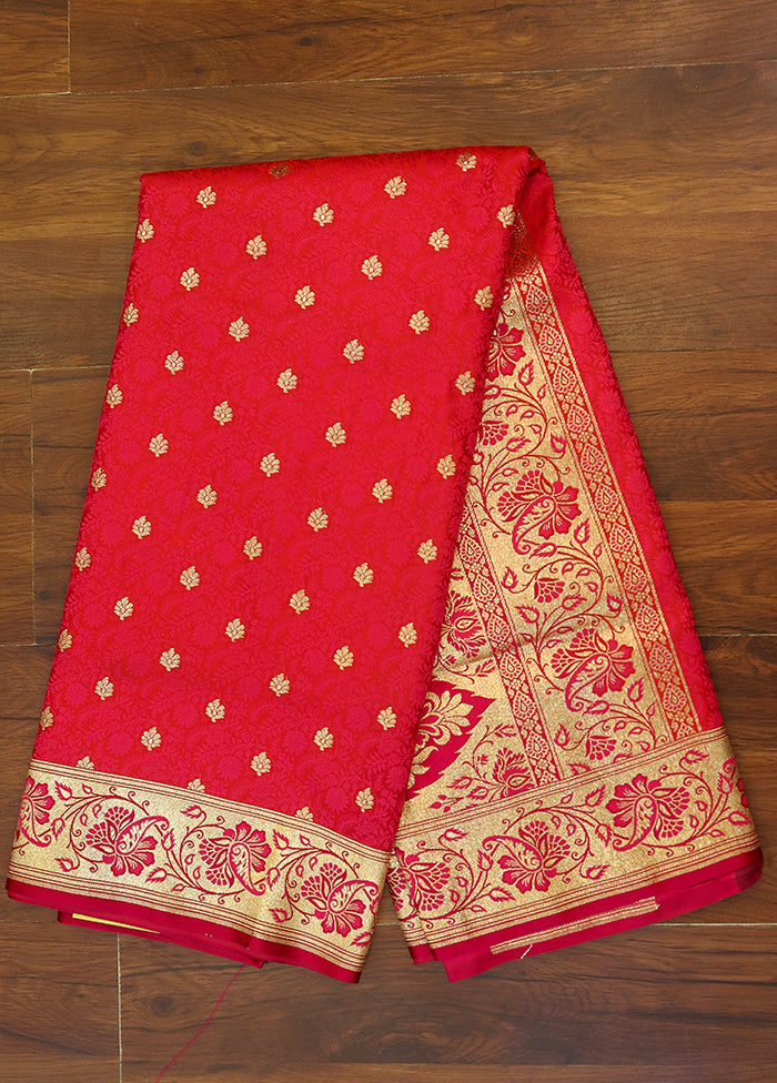 Red Tanchoi Silk Saree With Blouse Piece