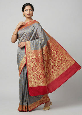 Grey Tanchoi Silk Saree With Blouse Piece