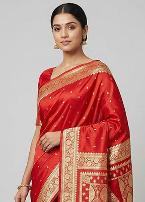 Red Banarasi Silk Saree With Blouse Piece