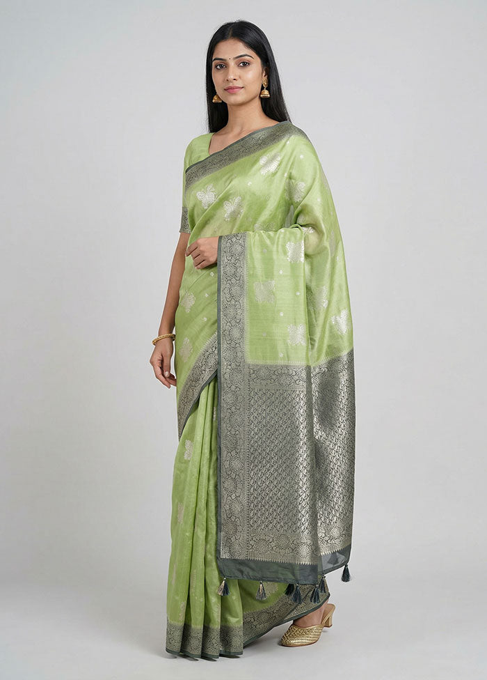 Green Dupion Silk Saree With Blouse Piece
