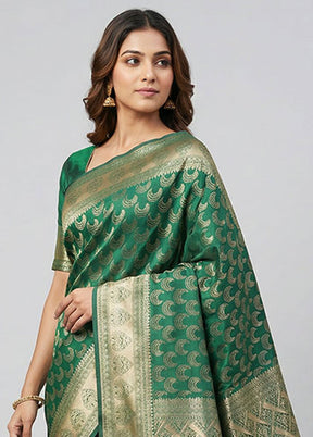 Green Dupion Silk Saree With Blouse Piece