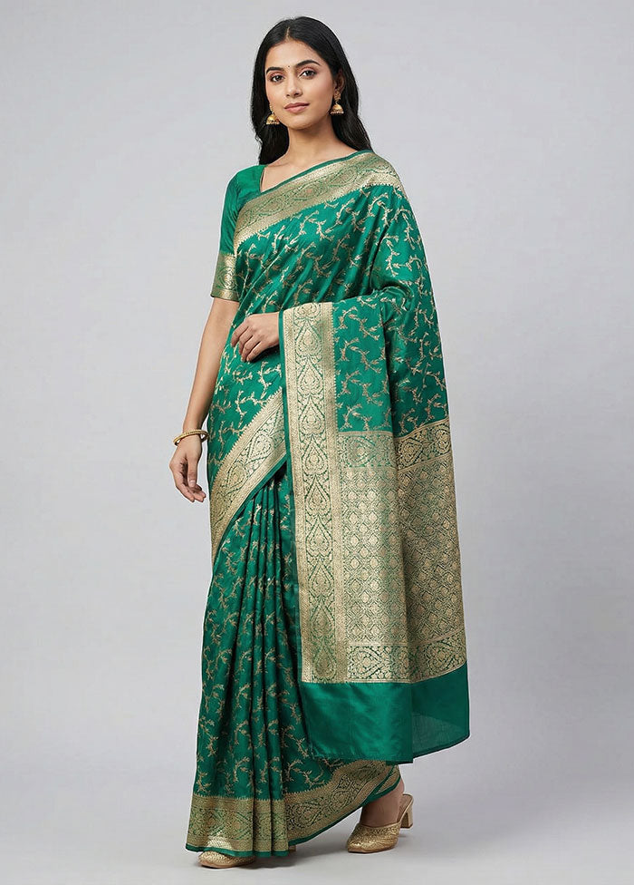 Green Uppada Silk Saree With Blouse Piece