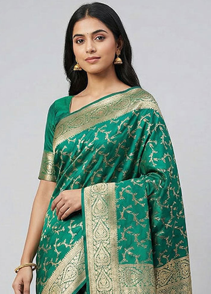 Green Uppada Silk Saree With Blouse Piece