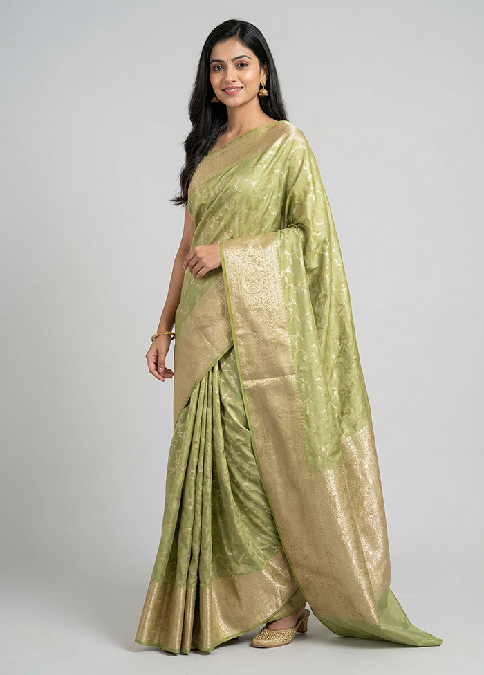 Green Uppada Silk Saree With Blouse Piece