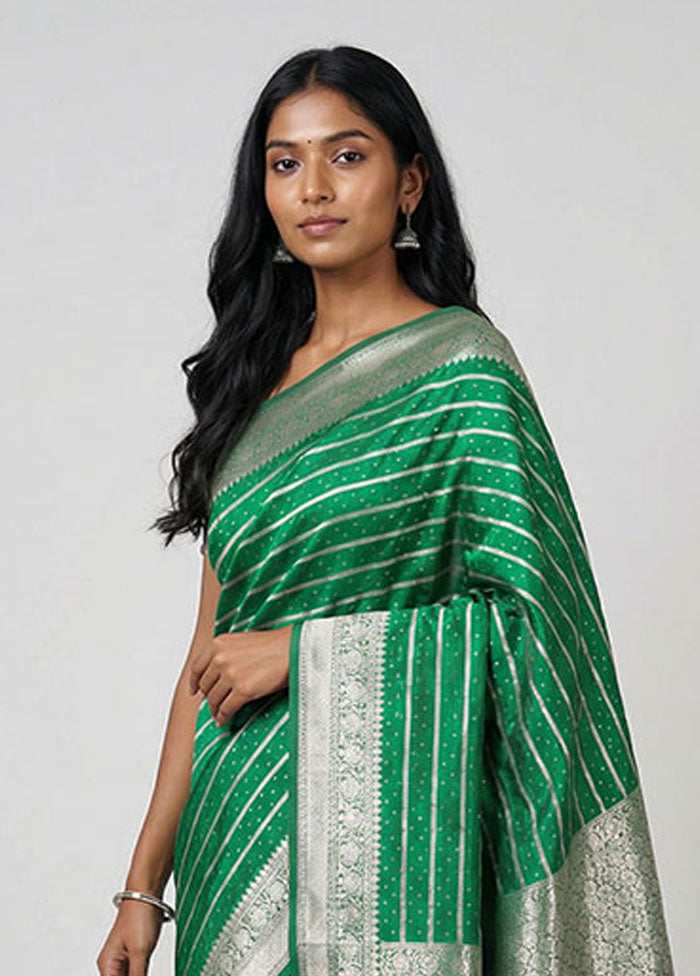 Green Uppada Silk Saree With Blouse Piece