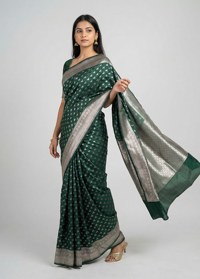 Green Uppada Silk Saree With Blouse Piece