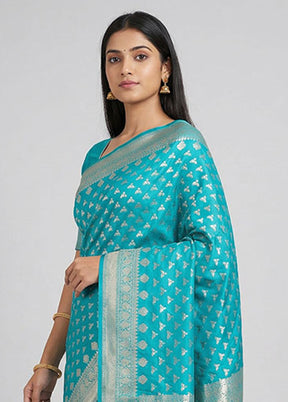 Blue Uppada Silk Saree With Blouse Piece