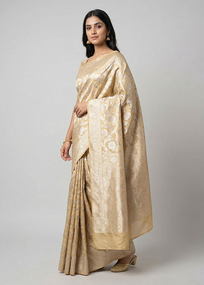 Green Uppada Silk Saree With Blouse Piece