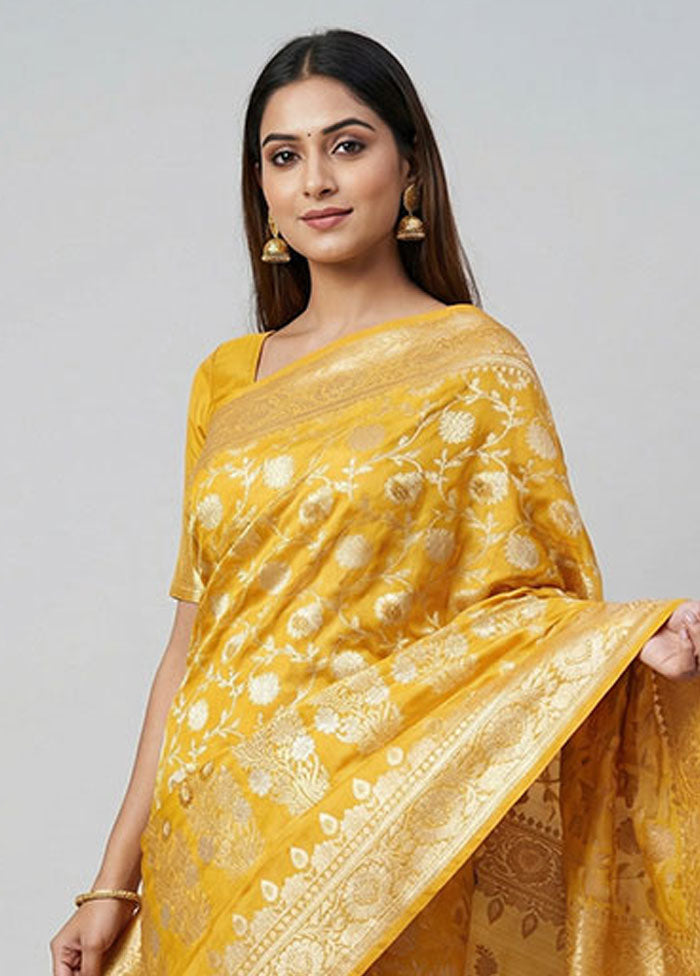 Yellow Uppada Silk Saree With Blouse Piece