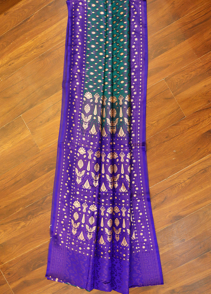 Green Tanchoi Silk Saree With Blouse Piece