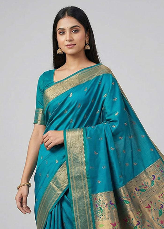 Green Kanjivaram Silk Saree With Blouse Piece