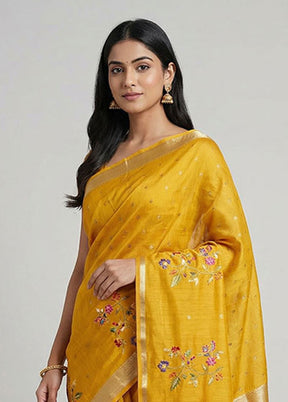 Yellow Handloom Dupion Pure Silk Saree With Blouse Piece