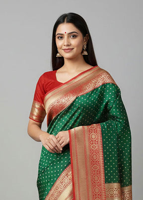 Green Uppada Silk Saree With Blouse Piece