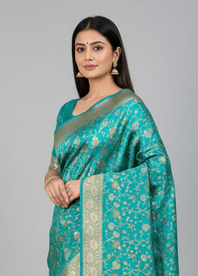Blue Uppada Silk Saree With Blouse Piece