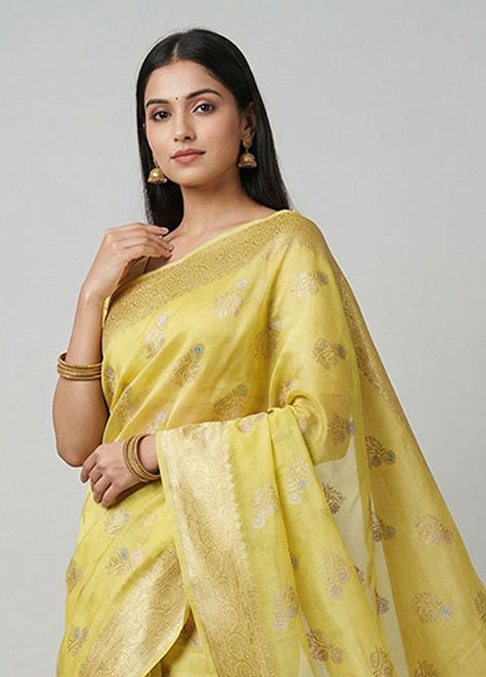 Green Dupion Silk Saree With Blouse Piece