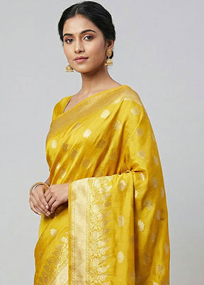 Yellow Dupion Silk Saree With Blouse Piece