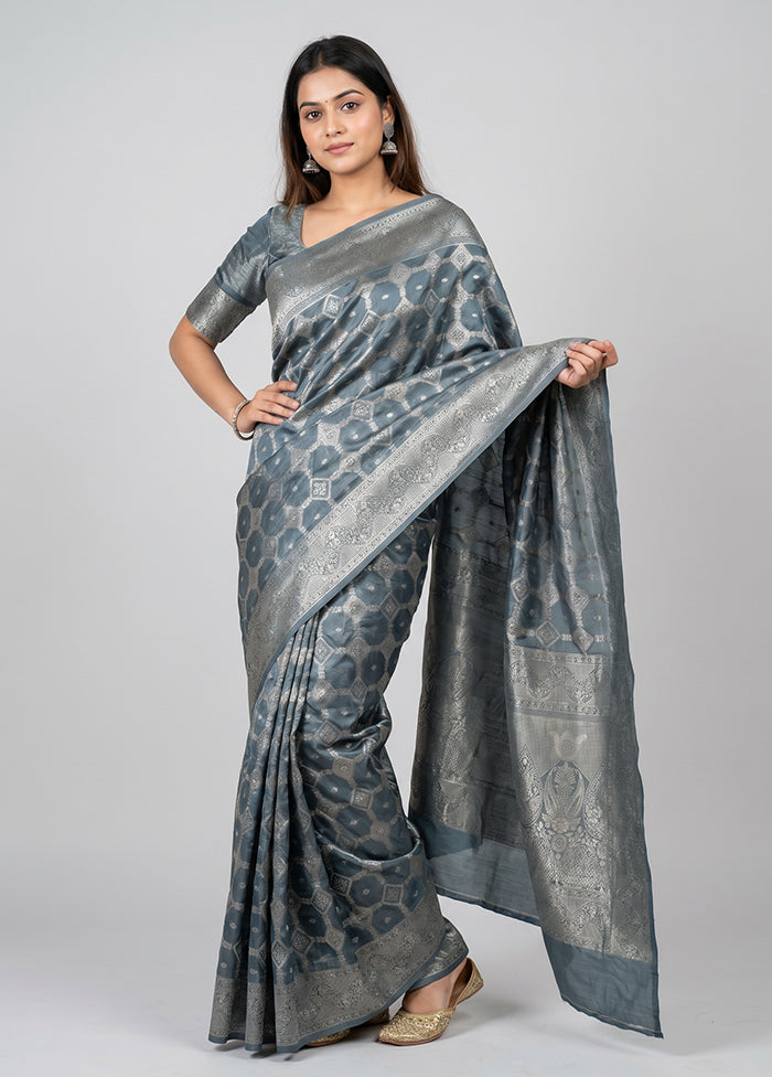 Green Cotton Saree With Blouse Piece