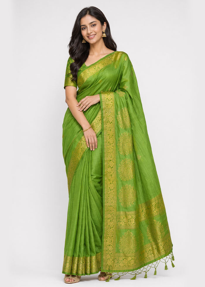 Green Dupion Silk Saree With Blouse Piece