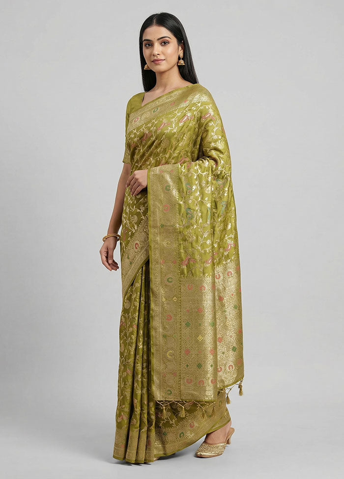 Green Dupion Silk Saree With Blouse Piece