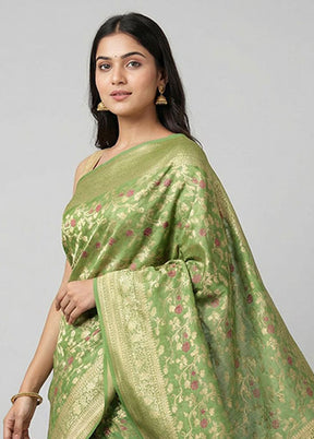 Green Dupion Silk Saree With Blouse Piece