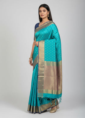 Green Handloom Kanjivaram Pure Silk Saree With Blouse Piece