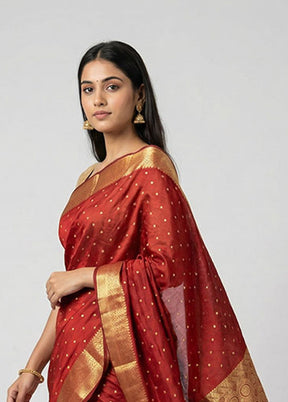 Maroon Handloom Kanjivaram Pure Silk Saree With Blouse Piece