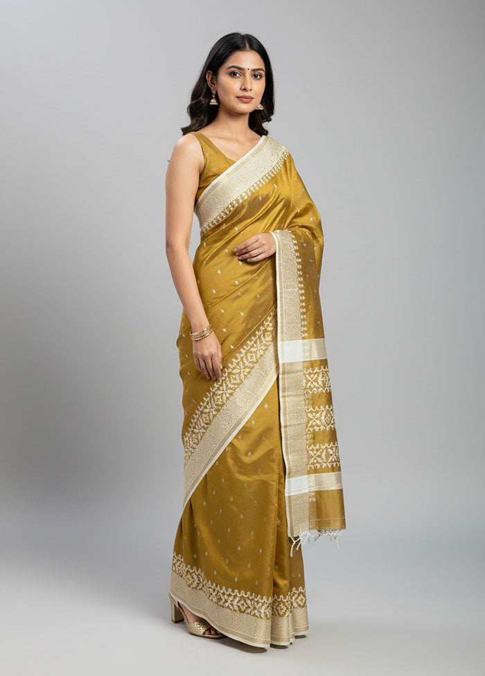 Cream Dupion Silk Saree With Blouse Piece
