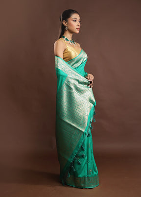 Green Dupion Silk Saree With Blouse Piece