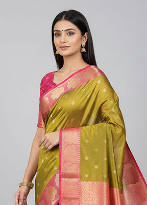 Green Dupion Silk Saree With Blouse Piece
