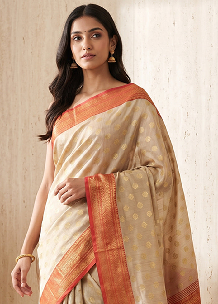 Cream Matka Silk Saree With Blouse Piece