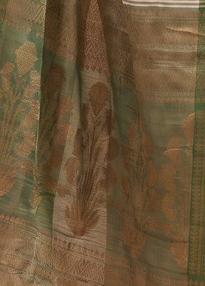 White Matka Silk Saree With Blouse Piece