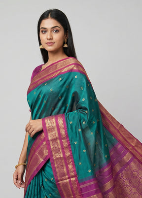 Green Kanjivaram Silk Saree With Blouse Piece
