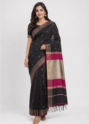 Black Cotton Saree With Blouse Piece