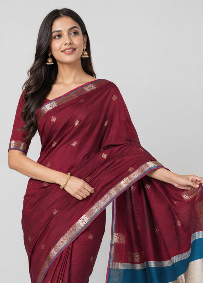 Red Cotton Saree With Blouse Piece