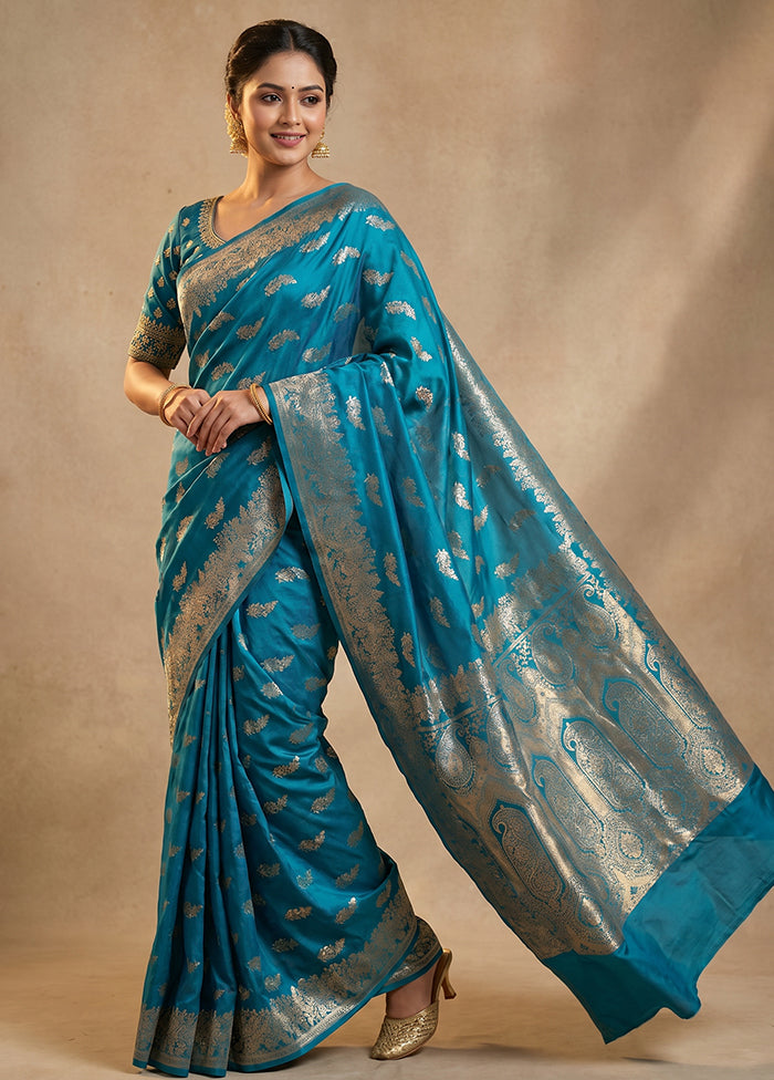 Blue Uppada Silk Saree With Blouse Piece