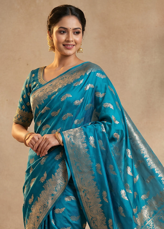 Blue Uppada Silk Saree With Blouse Piece