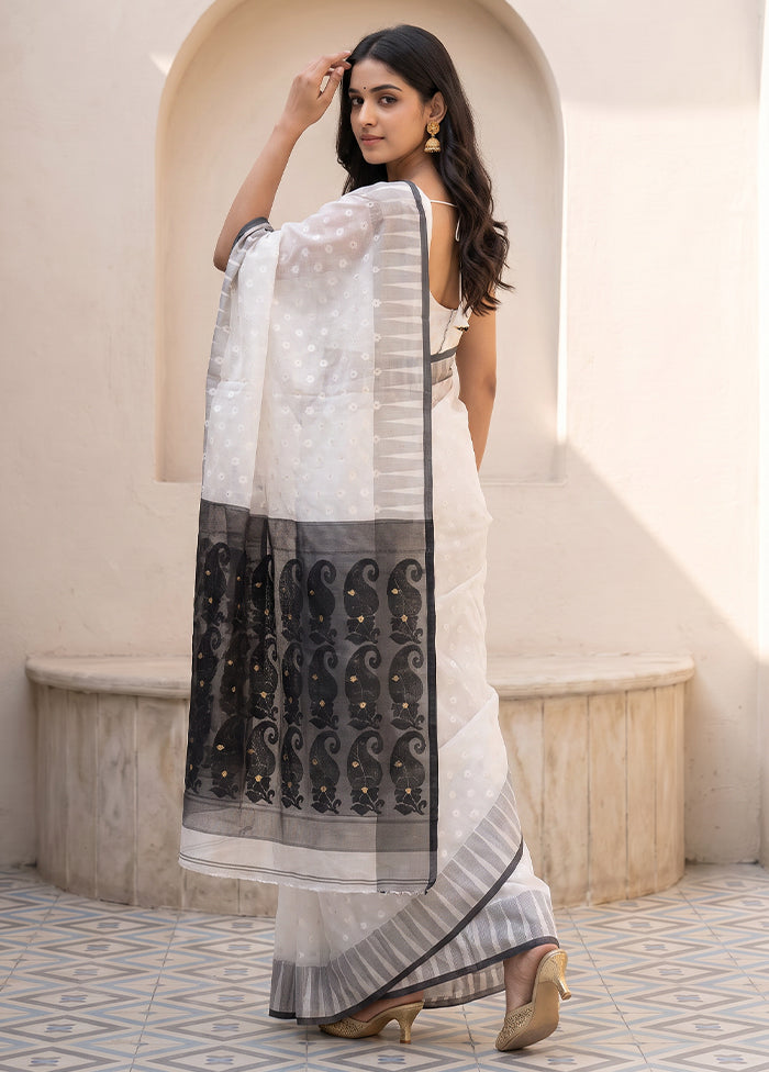 Grey Jamdani Cotton Saree Without Blouse Piece