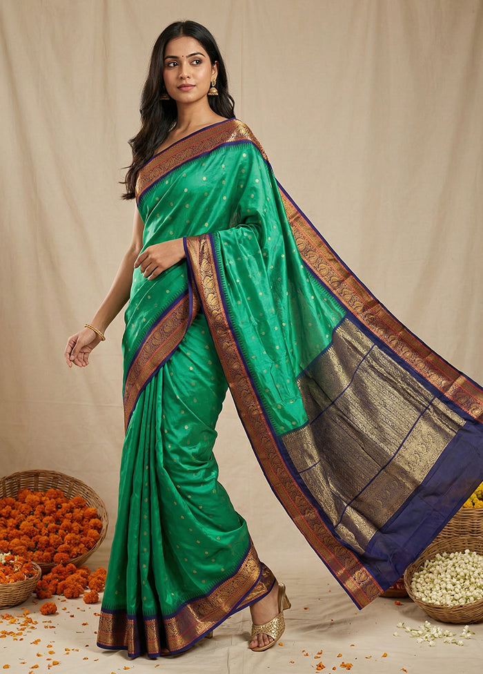 Green Handloom Kanjivaram Pure Silk Saree With Blouse Piece