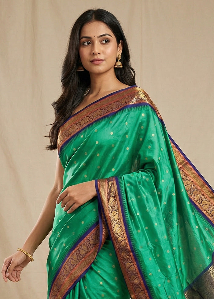 Green Handloom Kanjivaram Pure Silk Saree With Blouse Piece