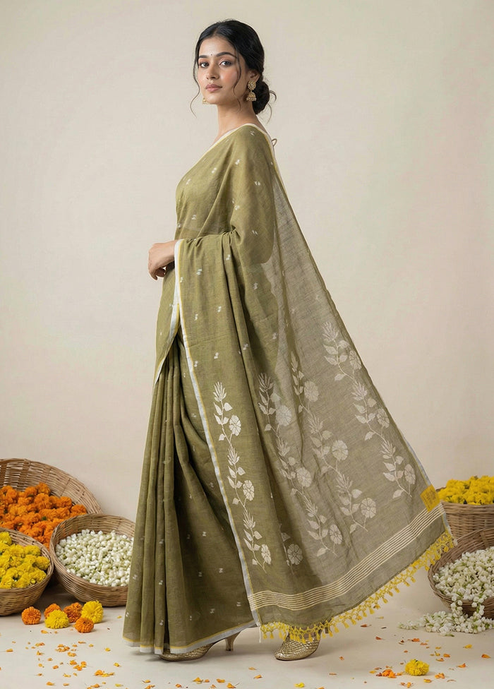 Green Matka Silk Saree With Blouse Piece