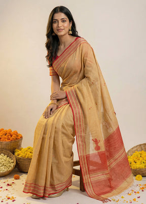 Cream Matka Silk Saree With Blouse Piece