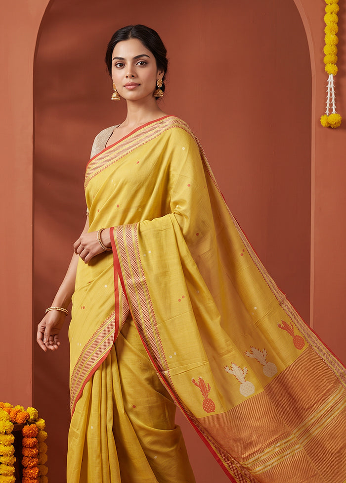 Cream Matka Silk Saree With Blouse Piece