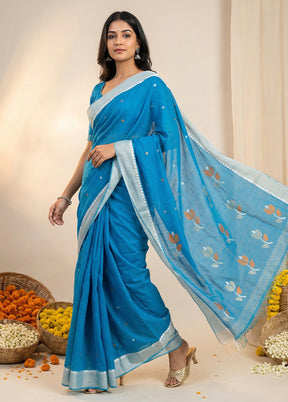Blue Matka Silk Saree With Blouse Piece