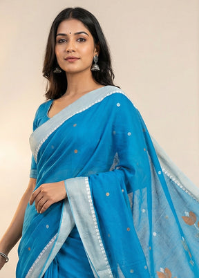 Blue Matka Silk Saree With Blouse Piece